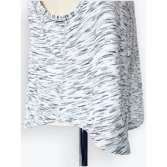 Lululemon Women’s M/L White/Black Knit Tank Top - Picture 4 of 4
